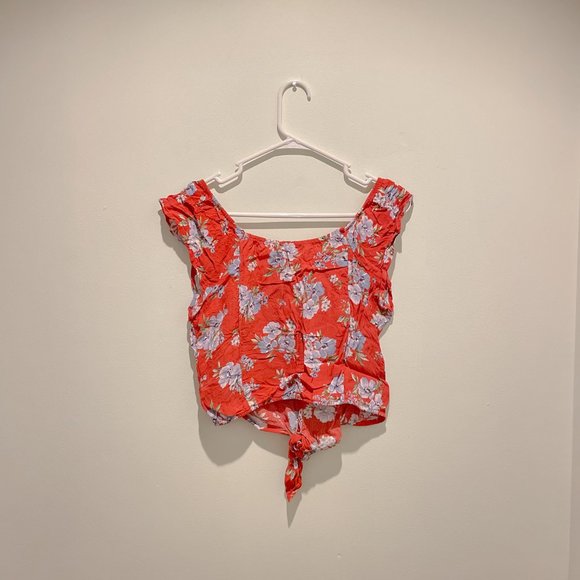 AE Floral Crop with Bottom Tie - Picture 2 of 3